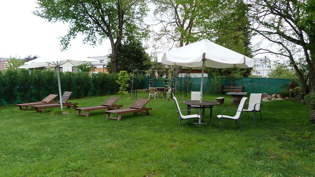 Pension Albergue A Pedra Sarria Rom bilde