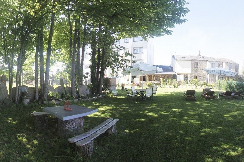 Pension Albergue A Pedra Sarria Eksteriør bilde